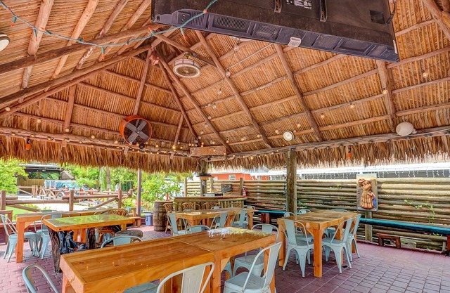 Ideal for parties and large gatherings, but please inquiring before booking.