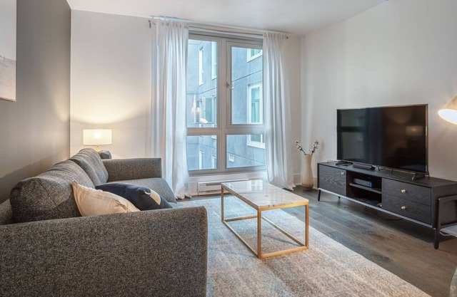 Ideal SoMa 1BR w/ Rooftop, W/D, BBQ, near Muni, by Blueground