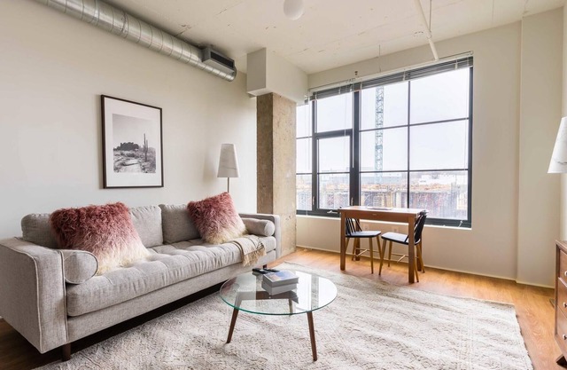 Ideal Studio in The Foundry with Near Metro w/ Gym