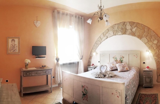 Il Roseto holidays, home for every occasion, close to amusement parks, and.