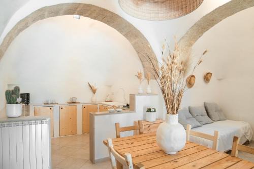 Il viale degli ulivi