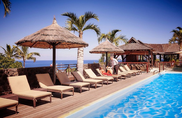 Iloha Seaview Hotel
