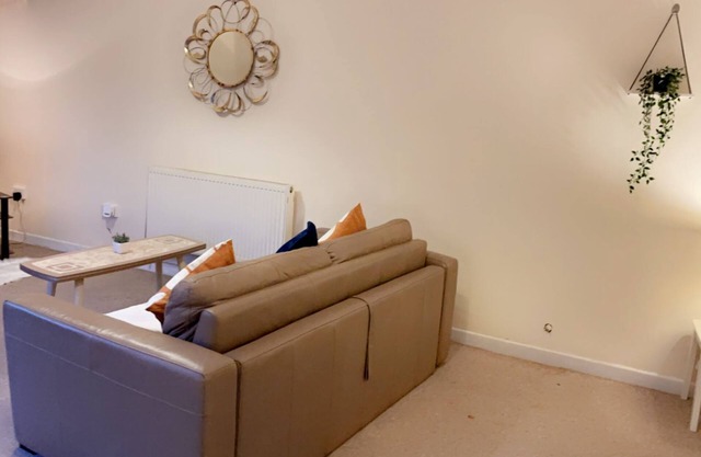 Impeccable 1-Bed, Sleeps 2, Free Parking