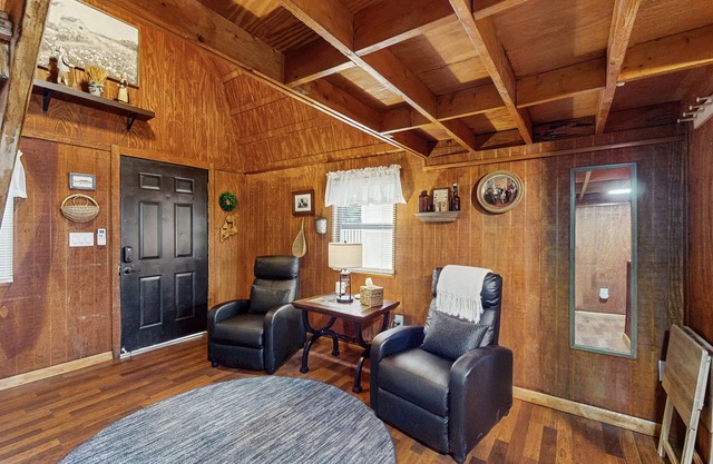 In the heart of Tampa, rustic and convenient with AC, WIFI and close to stadiums