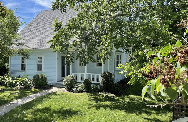 In Town Hideaway for a Block Island Getaway!