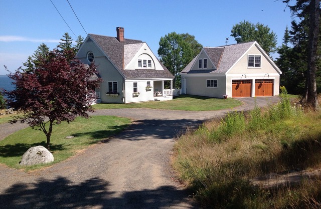 Inchcliffe-Islesboro Island Waterfront Apartment