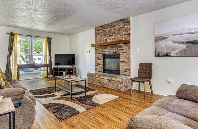 Indianapolis Home w/Fire Pit & On-Site Fishing!