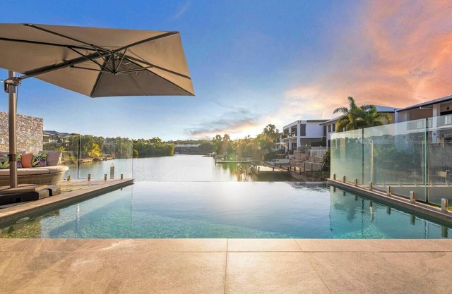 Infinitys Edge Darwin Luxury Waterfront Oasis