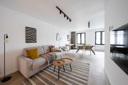 Inviting 5-Person Duplex in Vibrant Antwerp