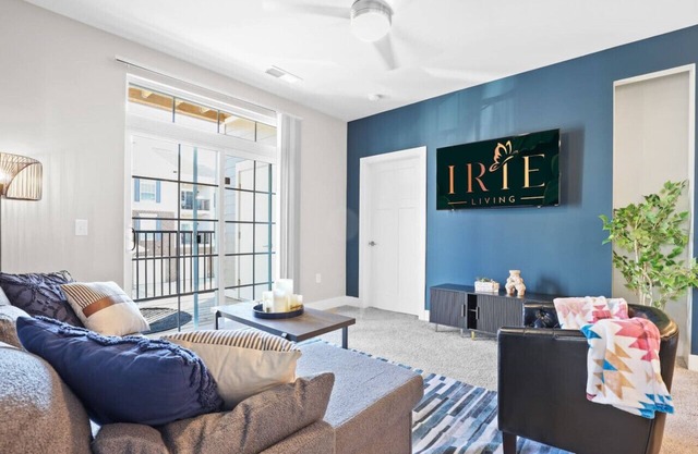 IRIE Living-Homey Suite Grand Park+King Bed +Pool