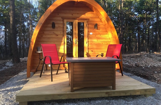 Iris Hill Glamping - " Ginny " pod 5th night FREE