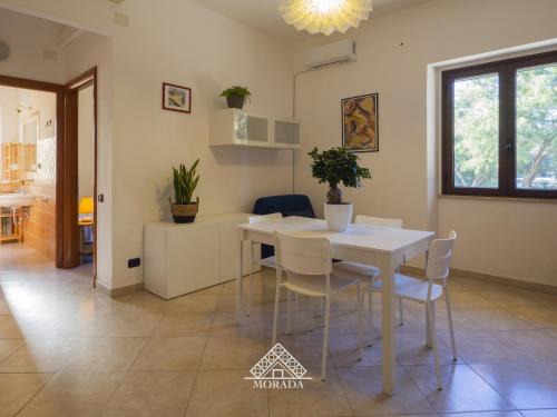 Is Femminas 26 - A DUE PASSI DAL MARE