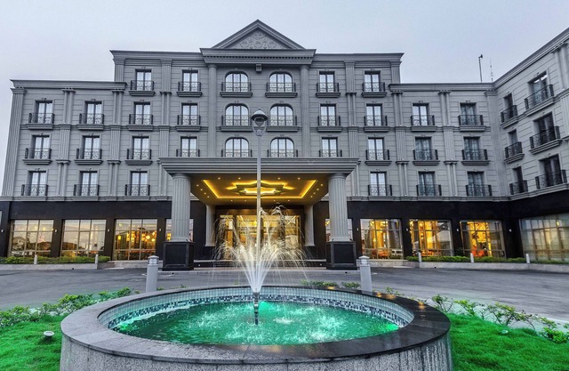 J's Signature Hotels