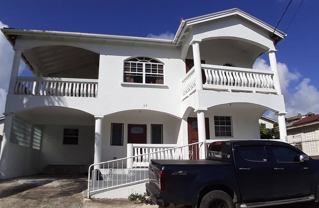 Jan's Villa - 2 bedroom apartment - 5 min from the beach