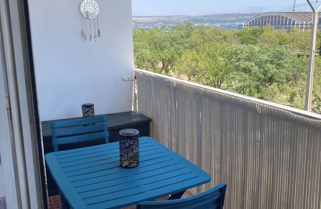 Jardins de Cabrianne Pond view