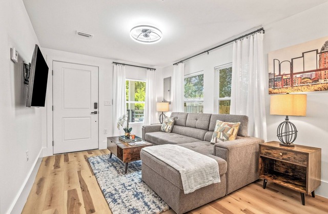 Java the Hut: Cozy Retreat in Downtown Pensacola