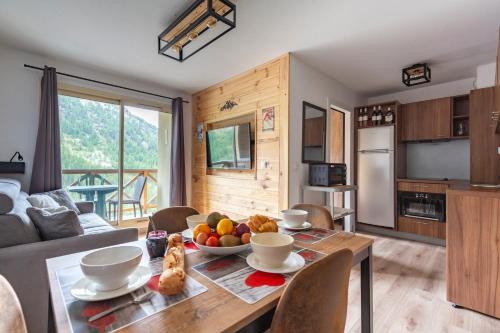 Joli T2, Centre, Parking privé, Wifi, Local à ski