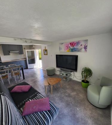 Jolie T2 indépendant dans une villa