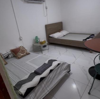 Js lodge studio type for 4 pax with tv kitchen and toilet