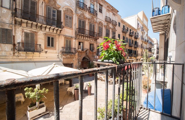 Kalamarina Rooms B&B