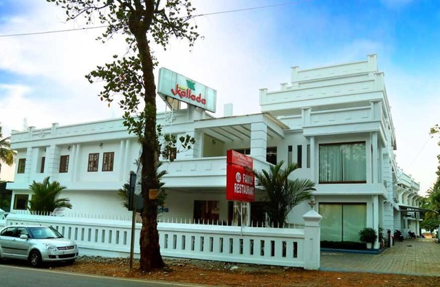 Kallada hotels