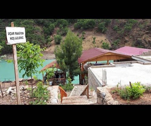 Kapuzbaşı Şelaleleri Uçar pansiyon