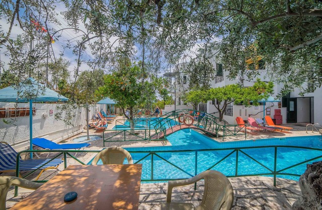 Kastro Studios Apartments
