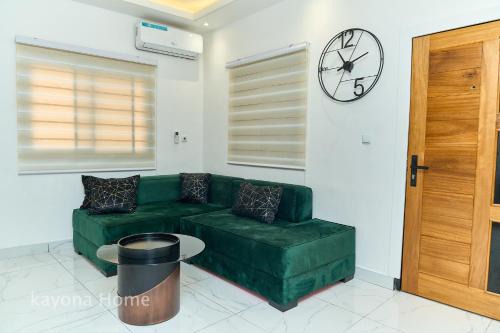 Kayona Home Studio T2 Balcon-Netflix-Wifi-Parking SERVICESConciergerie