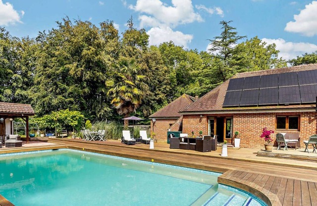 Keepers Lodge in Sittingbourne