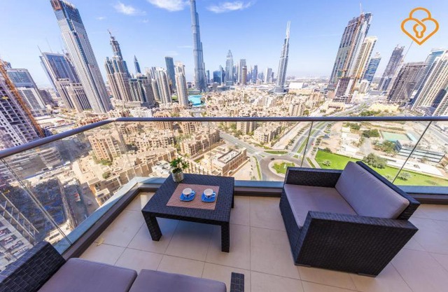 Keysplease 3 B/R Burj View Apt, South Ridge Downtown Dubai