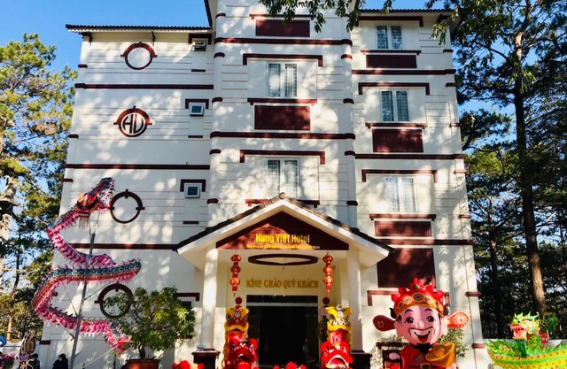 Khách sạn Hưng Việt (Măng Đen)