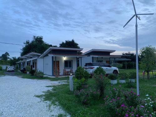 KHUN CHUAT'S HOUSE