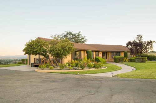 Kiler Ranch House & Apartment