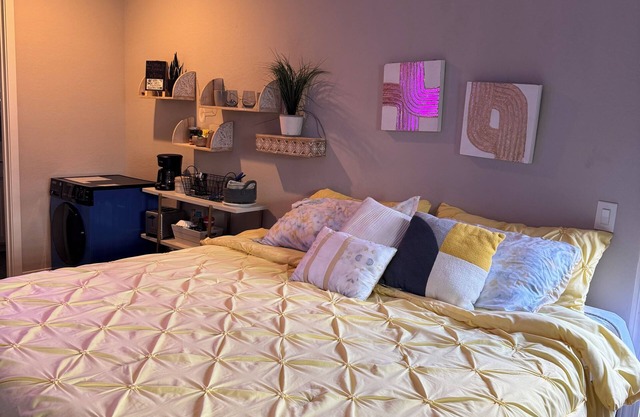 King bed:private entry: bedroom