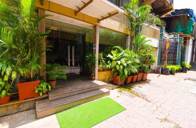 Kings International Juhu