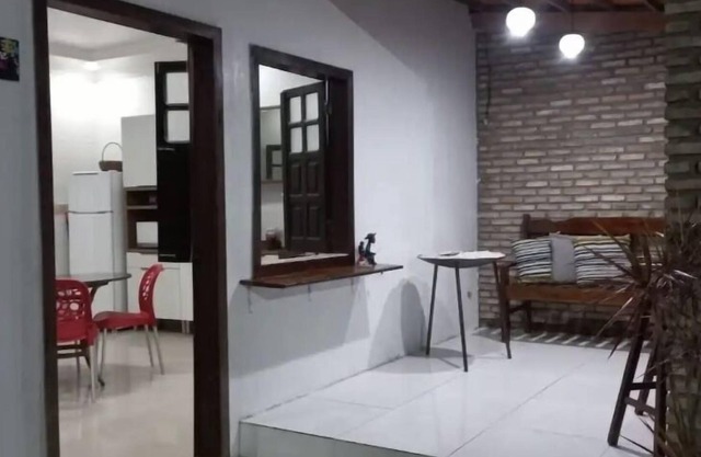 Kitnet Ampla, Aconchegante, Garagem