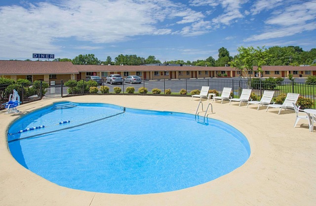 Knights Inn Mount Airy