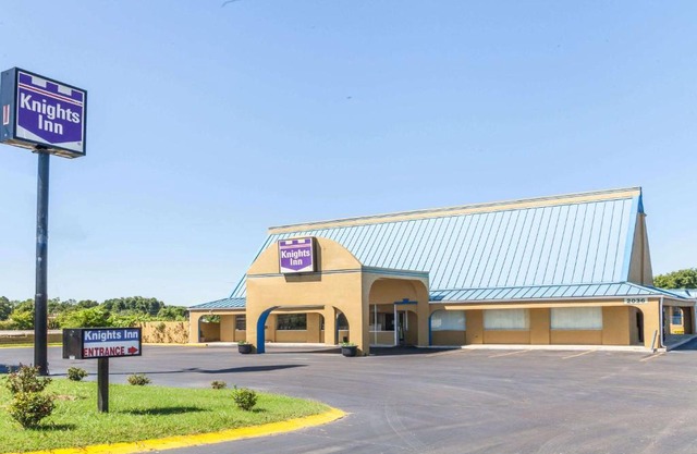 Knights Inn Murfreesboro