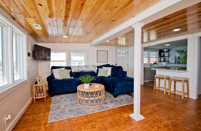 Kolby's Kottage, Soundfront House in Beaufort, NC!