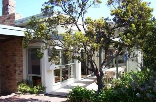 KOONYA COTTAGE SORRENTO VIC ADJACENT n NATIONAL PARK AND KOONYA OCEAN BEACH