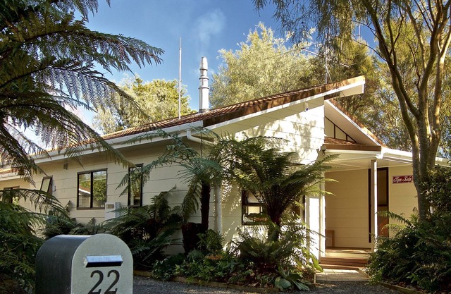 Koura Lodge - Turangi Holiday Home