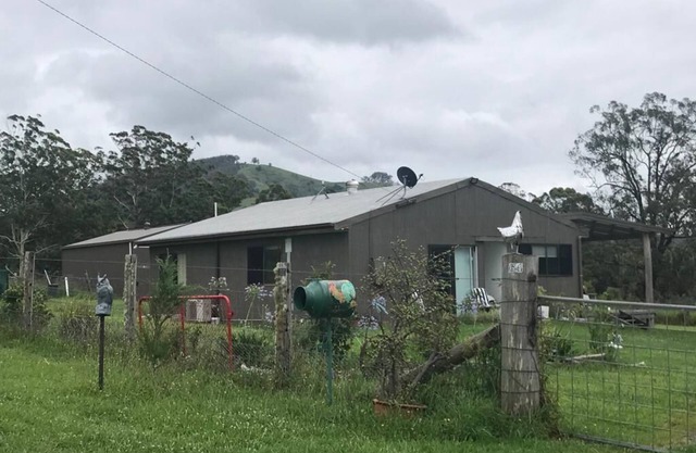 Krambach Cabin Farmstay, mid northcoast, pets, Forster, Gloucester,Taree, Nabiac