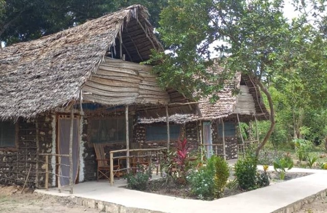 Kv Jungle Bungalows