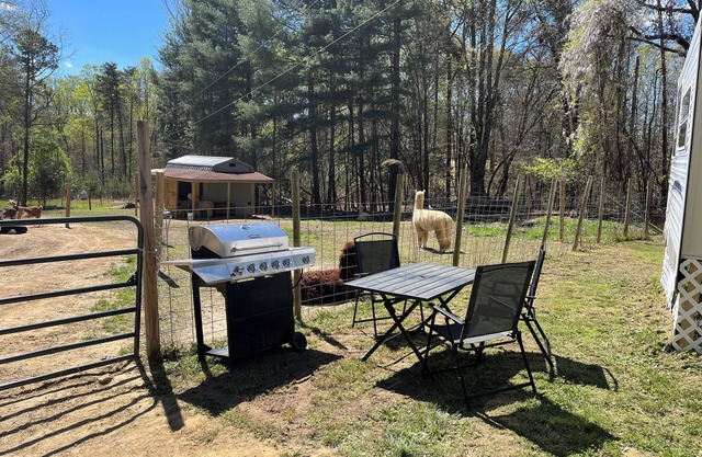 L & R Ranch Rv Camping, on the farm