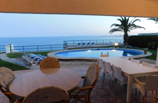 La Brisa Amazing Front line Villa in Cabo Roig overlooking the Beach & Sea