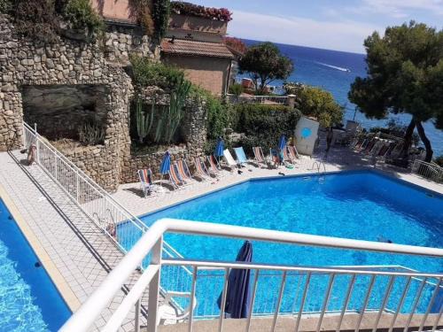 La casetta in Canadà, appartamento sul mare con piscina