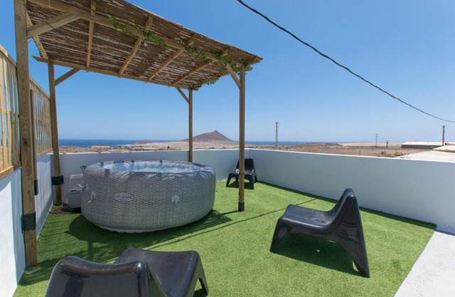 La casita de Aitor; campo y playa en el Médano