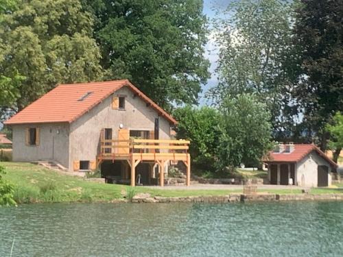 La Chênaie - Vue imprenable, pêche & grands événements