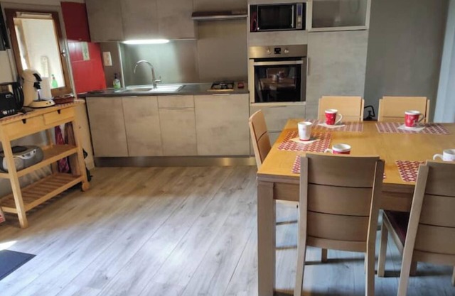 La Llagonne: village house in the mountains.