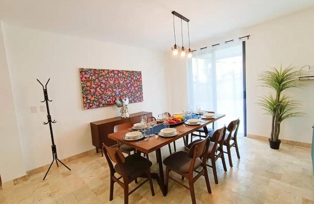 La Luminaria Beautiful Apartment in Very Nice Condominum